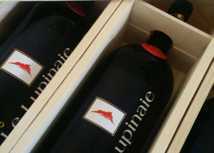 Vino Tipico Toscano con Etichetta Personalizzata | Azienda Le Lupinaie